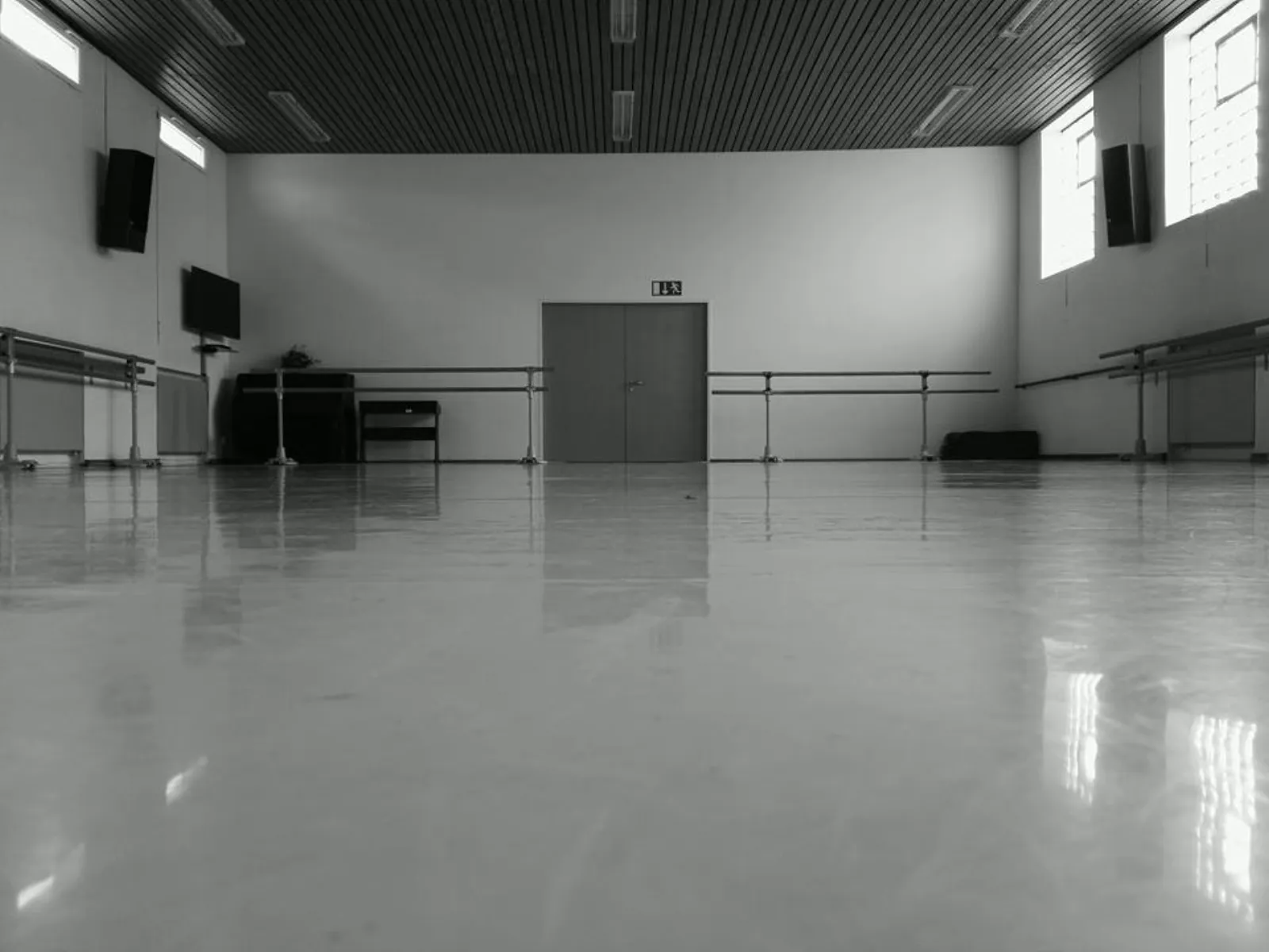 Tanzsaal 3 mit Spiegelwand